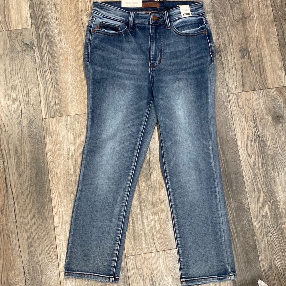 Judy Blue midrise Capri 72113